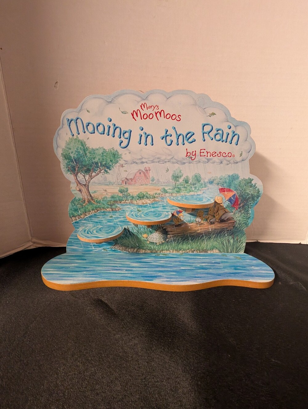 Enesco Mary’s Moo Moos Mooing in the Rain Figure Collectible Display Stand 1997